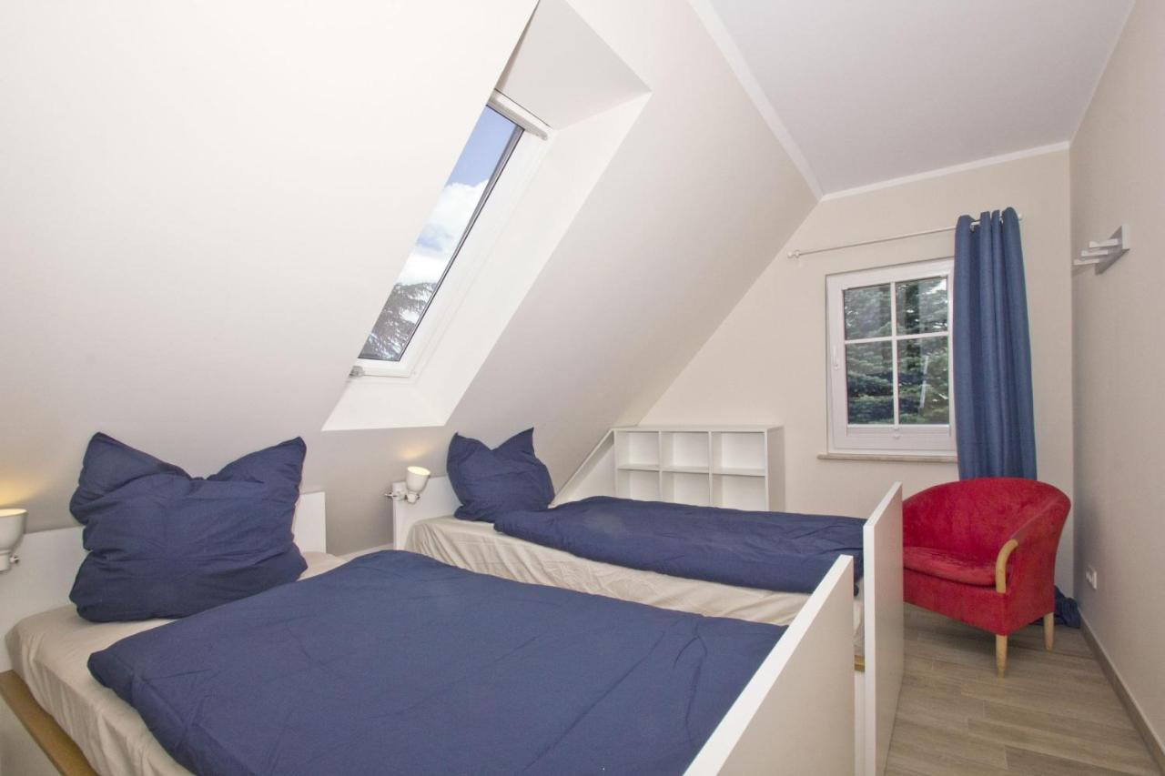 Ferienhaus Auszeit Fewo 03 - Dachterrasse, Ruhige Lage Middelhagen Ngoại thất bức ảnh
